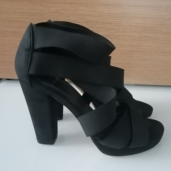 Stuart Weitzman Black Suede Elastic Criss Cross Strap Block Heel Sandals 5.5 - Picture 3 of 17